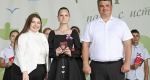 Активисты «Движения Первых» города Барнаула получили свои первые паспорта на Дне молодежи