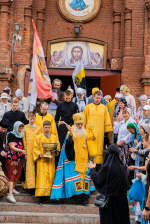 Из Барнаула вышел 27-й Всероссийский крестный ход в с. Коробейниково