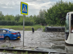 МБУ «Автодорстрой» очищает ливнеприемные колодцы в Индустриальном районе