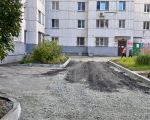 В Центральном районе приступили к благоустройству двора в рамках нацпроекта «Инфраструктура для жизни»