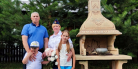 Женский совет следственного управления Следственного комитета России по Алтайскому краю поздравил с Днем семьи, любви и верности многодетную семью офицера СК - Следственный комитет