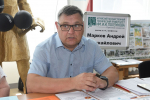 Ректор лично консультировал абитуриентов в приёмной комиссии