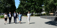 На территории Ленинского района в преддверии Всероссийского фестиваля «Шукшинские дни на Алтае»  проводятся работы по благоустройству - Администрация г. Барнаул
