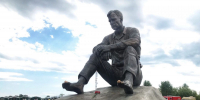 Творческий вечер российского актера отменили в Барнауле из-за задержки авиарейса - Телеканал Катунь 24