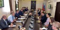 Вячеслав Франк провел совещание по установке памятных знаков и благоустройству территории - Администрация г. Барнаул