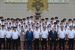 Александр Романенко вручил дипломы выпускникам Барнаульского юридического института МВД России