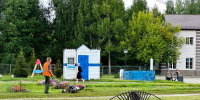 В Ленинском районе продолжаются сезонные работы по покосу травы - Администрация г. Барнаул
