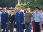 В День ВДВ в краевой столице возложили цветы к монументу героям-десантникам