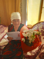 Юбилей символа трудолюбия: 95 лет Марии Евтеевне Петровой из Третьяковского района