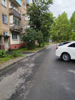 В Железнодорожном районе прошло выездное совещание по вопросу благоустройства двора по нацпроекту «Инфраструктура для жизни»