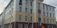 По поручению Губернатора Алтайского края Виктора Томенко министр здравоохранения Дмитрий Попов проинспектировал ход ремонтных работ в Кулундинской ЦРБ - Администрация Алтайского края