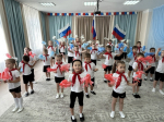 Образовательные организации города присоединились к празднованию Дня флага