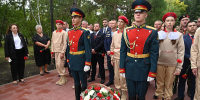 В Барнауле торжественно открыли бюст Героя РФ Игоря Иванова - Законодательное Собрание