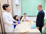 Губернатор Виктор Томенко ознакомился с работой протезно-ортопедического центра «АлОрто» по обеспечению участников специальной военной операции высокотехнологичными протезами