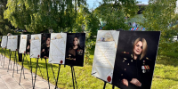 Около 80 оригинальных цветочных композиций представили на праздничной площадке Дня города в Центральном районе Барнаула - Администрация г. Барнаул