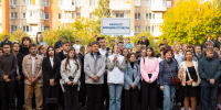 Торжественные линейки, посвящённые Дню знаний, прошли во всех учебных заведениях Железнодорожного района - Администрация г. Барнаул