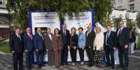 Торжественная линейка в Алтайском государственном медицинском университете: большой фоторепортаж - АГМУ