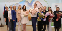 Четверо в семье: алтайские врачи помогли появиться на свет тройне - Минздрав Алтайского края