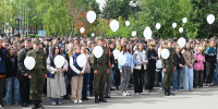 Памятную акцию провели перед главным корпусом АлтГТУ в День солидарности в борьбе с терроризмом - Администрация г. Барнаул