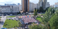 Торжественная линейка в Алтайском государственном медицинском университете: с высоты птичьего полёта - АГМУ