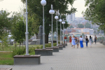 На лестнице барнаульского Нагорного парка начали менять покрытие