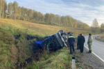 Самосвал перевернулся на Алтае