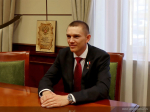 Полпред Президента России в Сибирском федеральном округе Анатолий Серышев подвел итоги первого этапа стажировки своего подопечного - участника программы «Время Героев» Егора Захарова