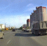 Барнаульцев вывели из себя вечно припаркованные вдоль дорог грузовики - Сетевое издание Толк
