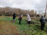 В рамках месячника осенней санитарной очистки на территории Ленинского района провели противопожарные субботники