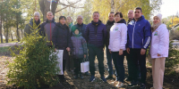 Вячеслав Франк и Галина Буевич приняли участие в общегородском субботнике - Барнаульская городская Дума