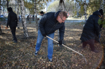 В Барнауле прошел общегородской субботник