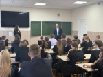 Сотрудники Благовещенского и Кулундинского межрайонных следственных отделов провели уроки мужества с детьми в рамках патриотической акции «Дни белых журавлей»