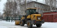В Октябрьском районе ведётся уборка снега на внутриквартальных проездах - Администрация г. Барнаул
