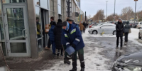 Сотрудники предприятий района проводят работы по очистке территорий после снегопада - Администрация г. Барнаул