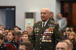 Александр Романенко в День сотрудника органов внутренних дел РФ вручил награды полицейским Алтайского края