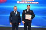 Александр Романенко в День сотрудника органов внутренних дел РФ вручил награды полицейским Алтайского края