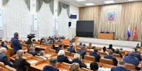 Виктор Томенко обратил внимание глав муниципалитетов на персональную ответственность за выполнение программ по ремонту объектов образования - Администрация г. Барнаул