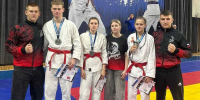 Спортсмены из Бийска завоевали шесть медалей первенства СФО по рукопашному бою - Комсомольская Правда