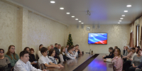В День Конституции Российской Федерации юные жители Октябрьского района получили первые паспорта - Администрация г. Барнаул