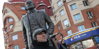Встретимся у Достоевского: в Барнауле открыли памятник известному писателю Фото №1 - Алтайская правда