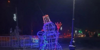 Новогодний городок на площади Мира оформили в преддверии новогодних и рождественских праздников - Администрация г. Барнаул