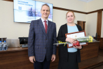 Сотрудникам АлтГУ на предновогоднем ученом совете вручили правительственные награды