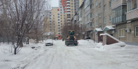 Уборка снега и наледи продолжается на территории района - Администрация г. Барнаул