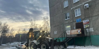 Коммунальными службами Ленинского района ведутся работы по очистке территории от снега - Администрация г. Барнаул