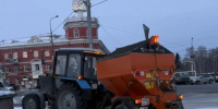 МБУ «Автодорстрой» продолжает работы по очистке улично-дорожной сети города после мощного снегопада - Администрация г. Барнаул