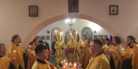 Архипастырь совершил вечернее богослужение с чтением акафиста - Алтайская митрополия