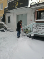В Железнодорожном районе продолжают устранять последствия неблагоприятных погодных условий