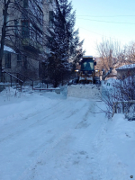 В Железнодорожном районе продолжают устранять последствия неблагоприятных погодных условий