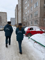 В муниципальных квартирах Ленинского района устанавливают пожарные извещатели и датчики угарного газа
