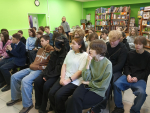 В библиотеке-филиале №32 состоялся информационный урок, посвященный борьбе с дропперством